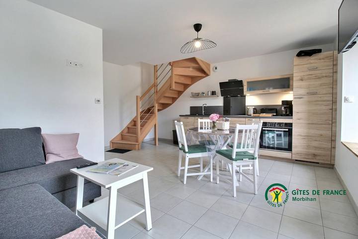 Gîte pour 3 personnes, avec Terrasse ainsi que Jardin et Vue à Séné