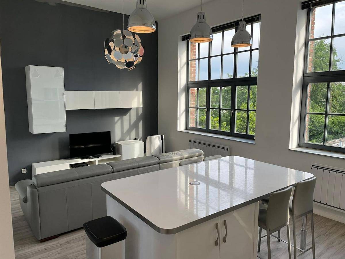 Appartement entier, Two-Bedroom Apartment in Tournai, Hainaut