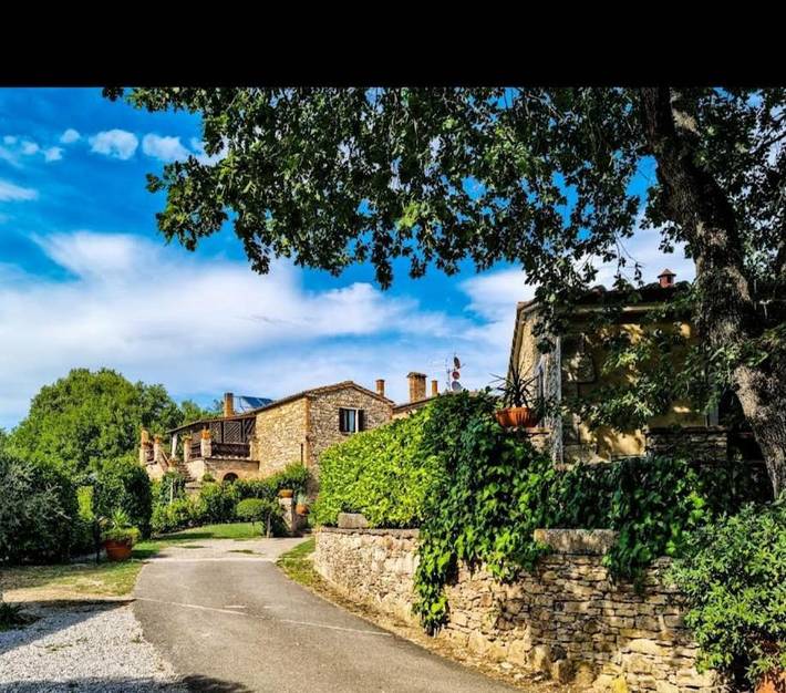 Agriturismo per 2 persone, con giardino e idromassaggio in Rapolano Terme