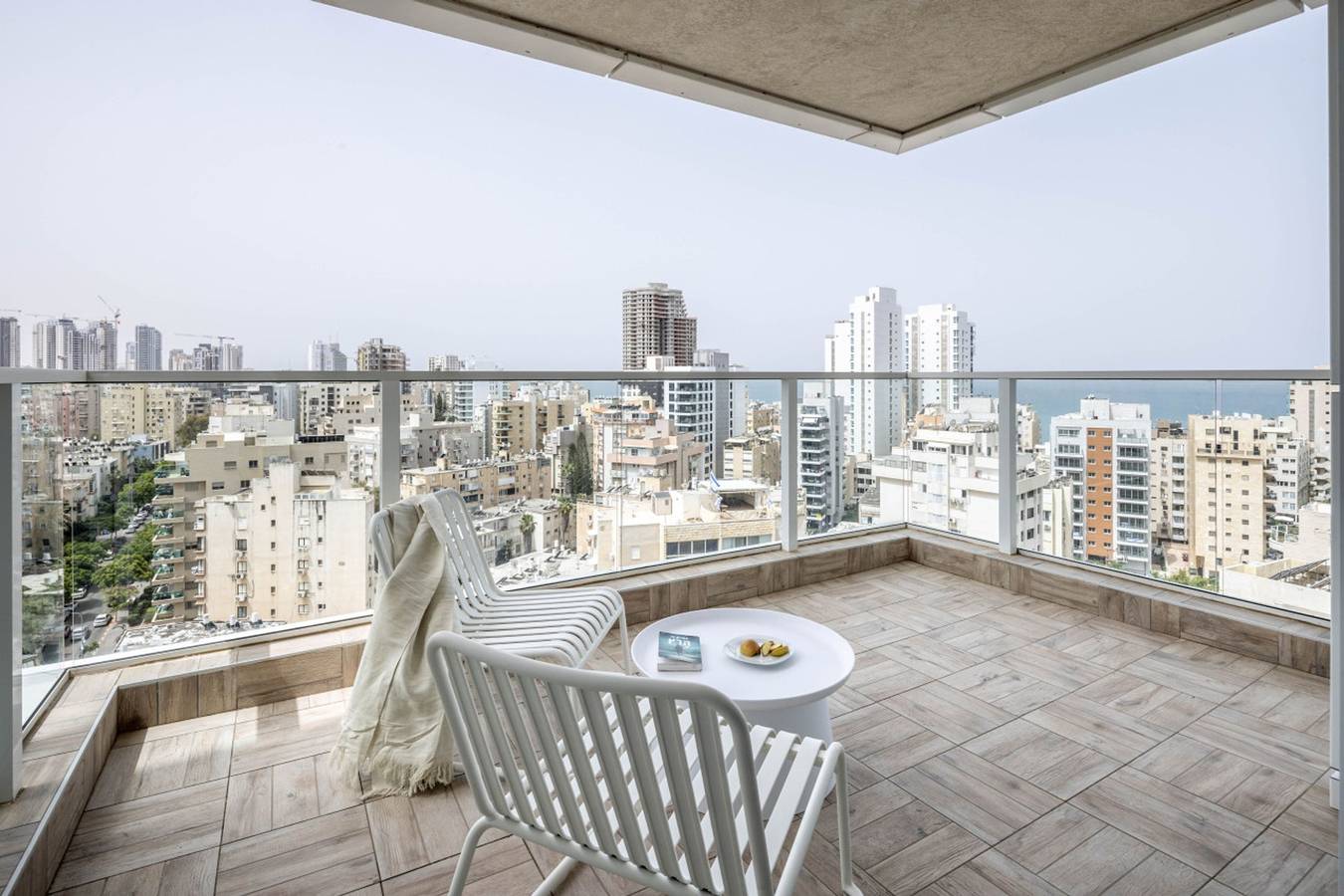 Ganze Wohnung, Netanya Seaside High-Rise Apartment by Sea N' Rent in Netanja, Zentralbezirk (Israel)