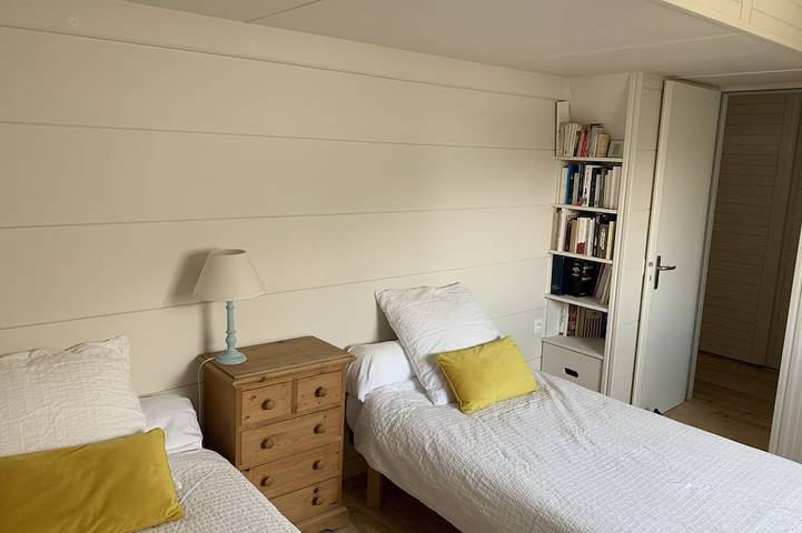 Gîte pour 6 personnes, avec terrasse dans Plage des Chalets - 4