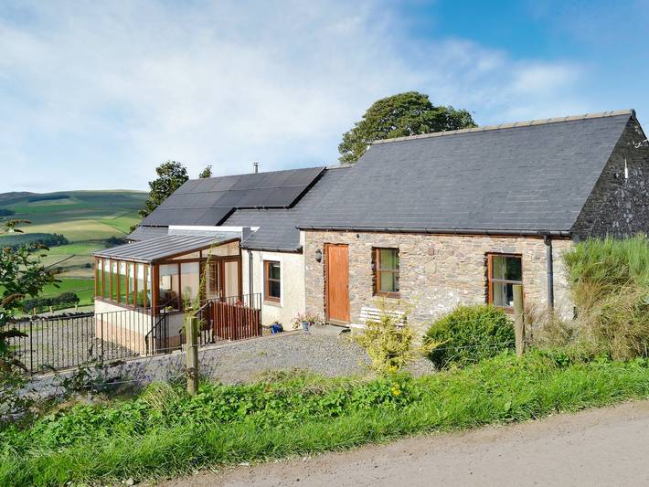 Log cabin for 4 people, with garden the Scottish Borders