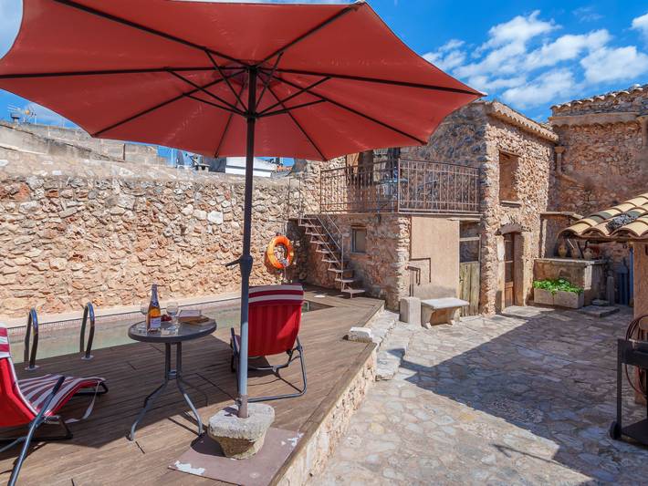 Can Xerret in Sancellas, Interior de Mallorca