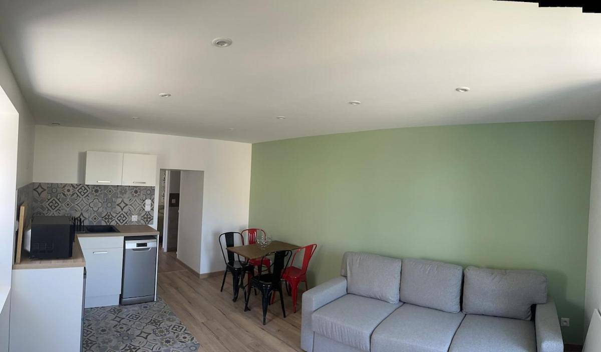 Appartement entier, One-Bedroom Apartment in Pont-de-Poitte, Jura Francais