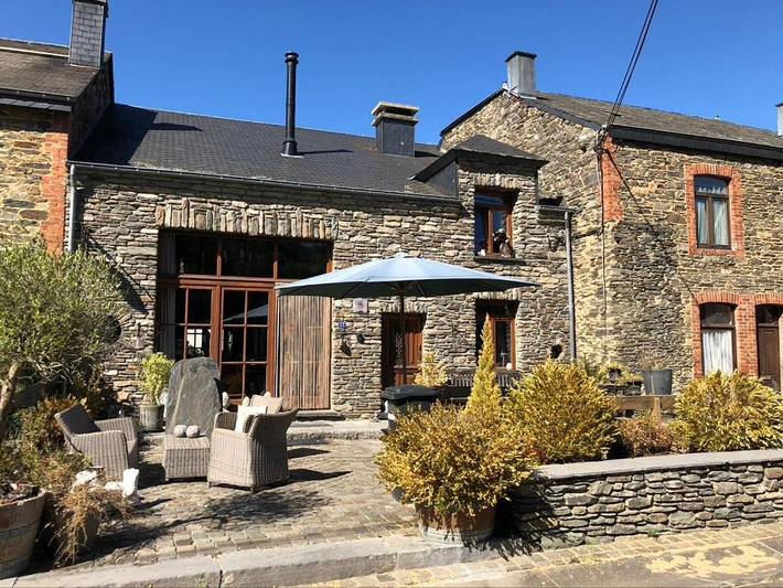 Location de vacances pour 9 personnes, avec terrasse, animaux acceptés dans Membre