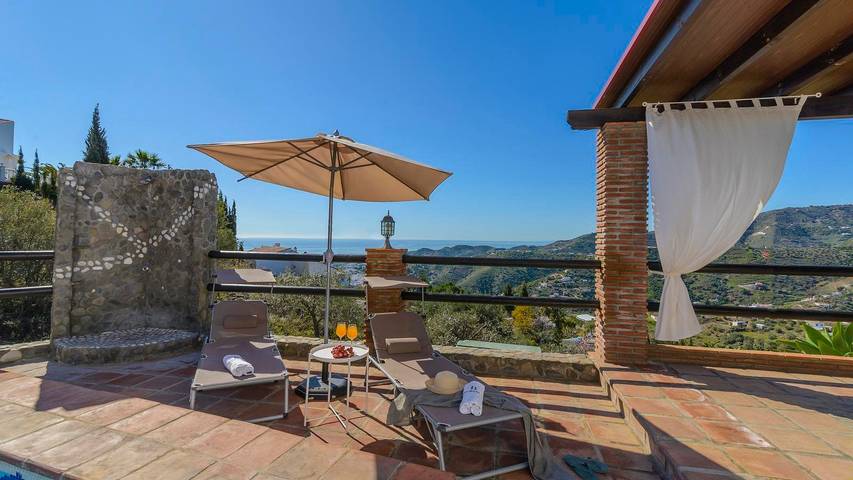 Villa für 4 Personen, mit Balkon/Terrasse in Torrox - 3