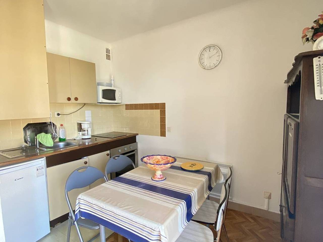 Studio entier, Studio confortable avec balcon à Amélie-les-Bains - Wifi in Amélie-les-Bains-Palalda, Région de Céret