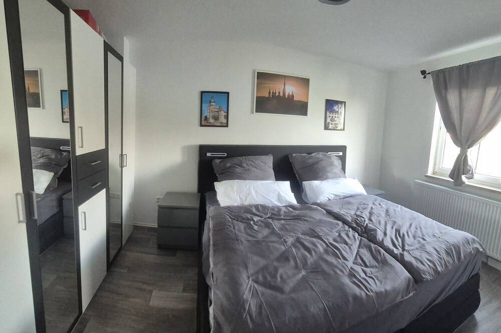 Entire apartment, Fewo Festungsblick in Würzburg, Franconian Wine Country