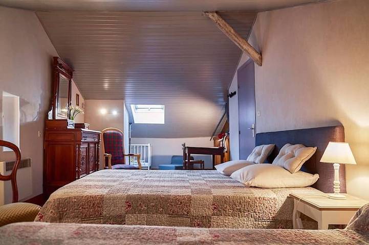 Gîte pour 9 personnes, avec jardin, animaux acceptés à Saint-Pierre-de-Côle - 3