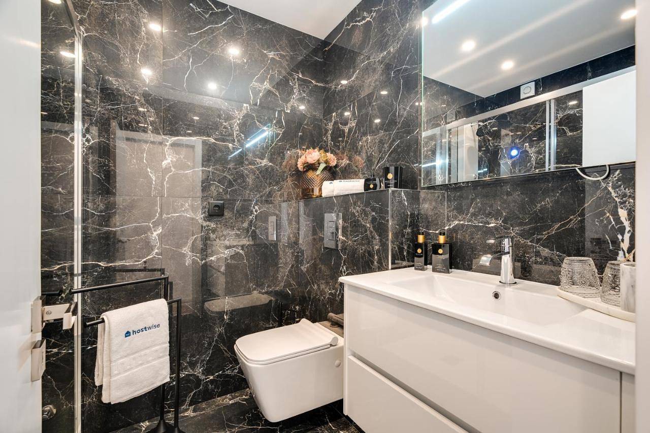 Apartamento inteiro, Host Wise - Bright Seaside Flat in Aver-o-Mar, Amorim e Terroso, Distrito do Porto