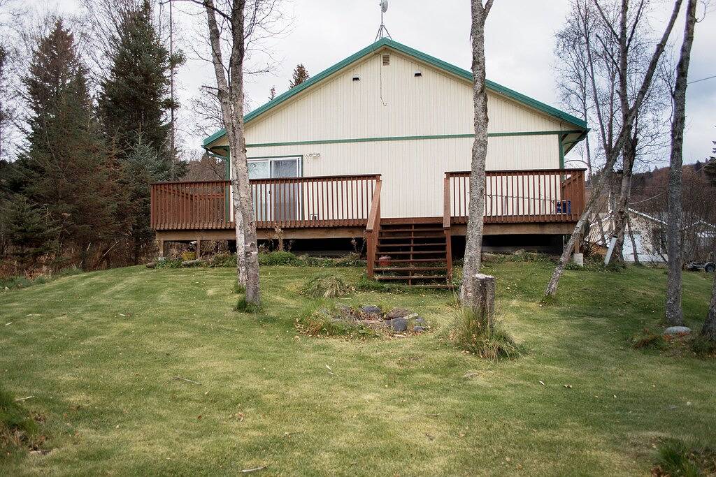 Charmantes Haus mit drei Schlafzimmern in einer ruhigen Straße in der Stadt in Homer, Kenai Peninsula