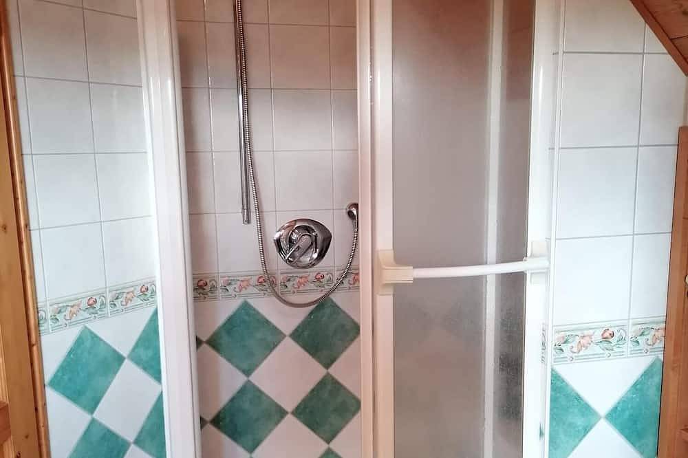 Ganze Wohnung, Gemütliches Ferienhaus mit Außenterrasse und Biogarten in Ebern, Landkreis Haßberge