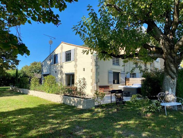 Appartement de vacances pour 4 personnes, avec vue et jardin