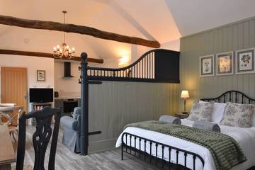 Gîte pour 2 personnes, avec jardin et terrasse, animaux acceptés à Rye