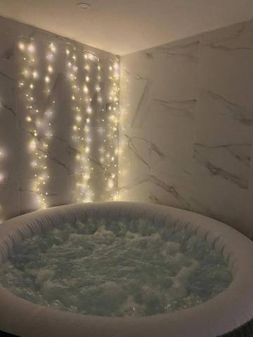 Gîte pour 4 personnes, avec jardin et jacuzzi à Bonnières-sur-Seine