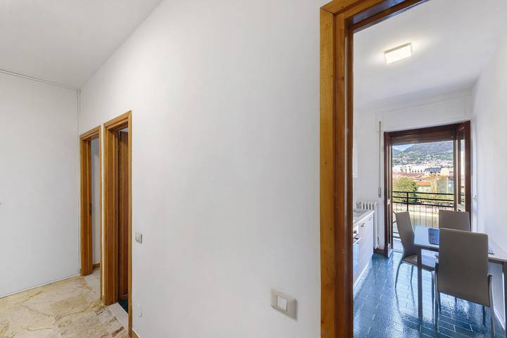 Hel lägenhet, The Terrace on the Adda – Apartment with Lake and Mountain View in Malgrate, Västra Bergamo-alperna