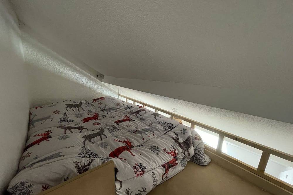Appartement entier, T3 Charme rénové - Equipement moderne - Grand confort - Wifi gratuit - Calme in Abriès-Ristolas, Queyras