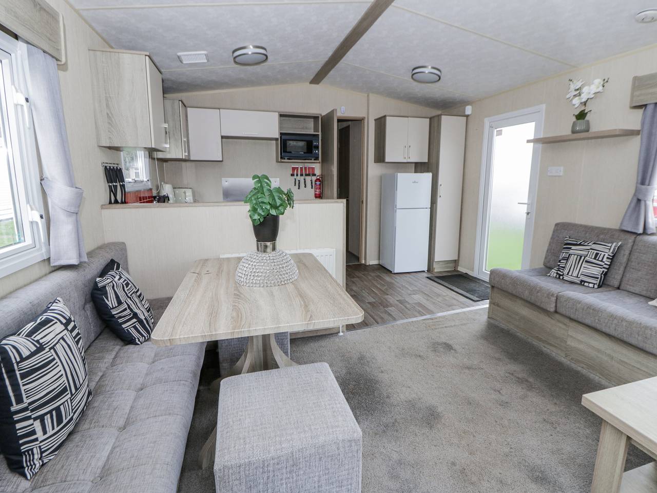 Brynowen Holiday Park - 22432 in Borth, Cardigan Bay