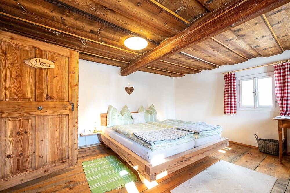 Urig-rustikales Ferienhaus mit Hüttenflair an der Sonnenseite des Grimming in Mitterberg-Sankt Martin, Dachsteingebirge