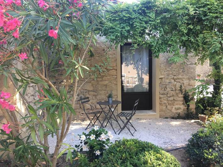 Maison d’hôte pour 4 personnes, avec jacuzzi et piscine ainsi que jardin et sauna à Robion - 4