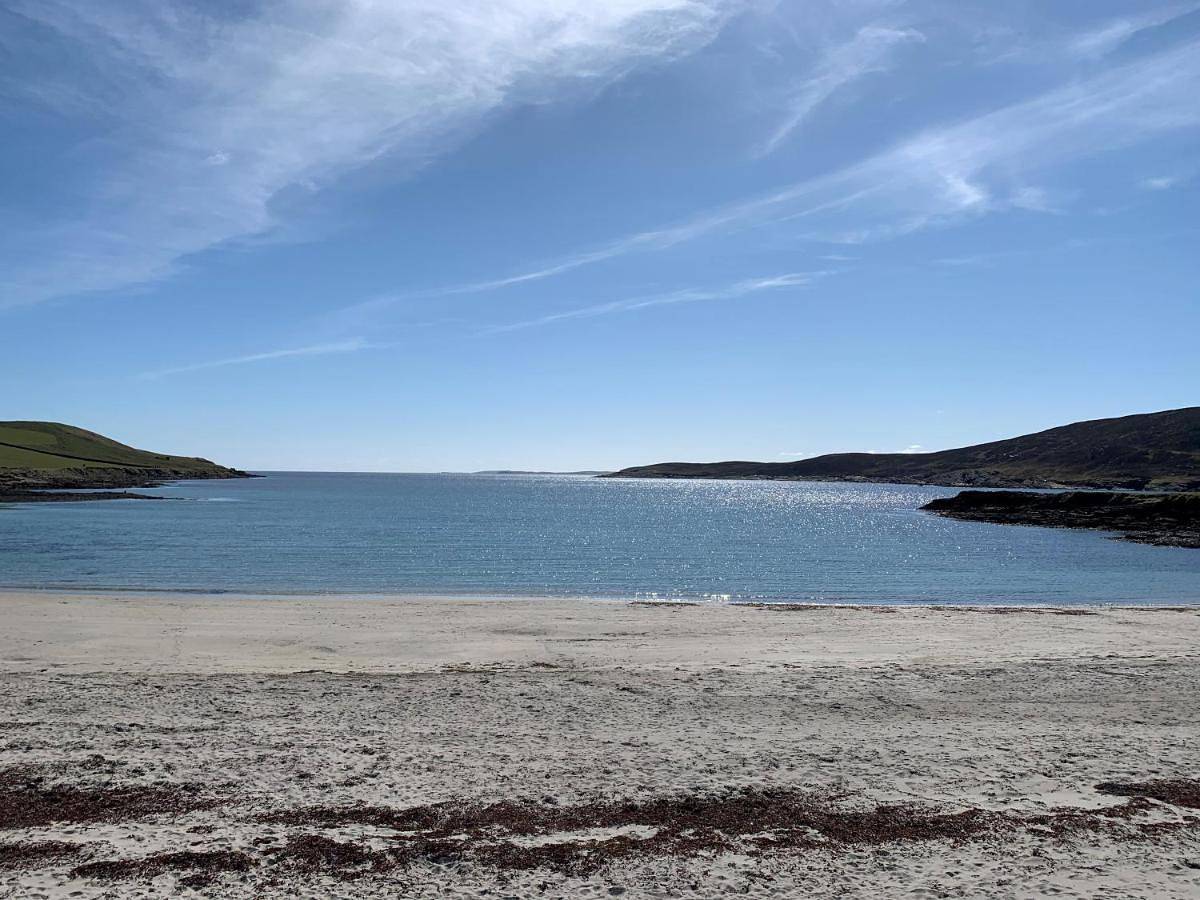Twin Room with Shared Toilet in Shetland Islands