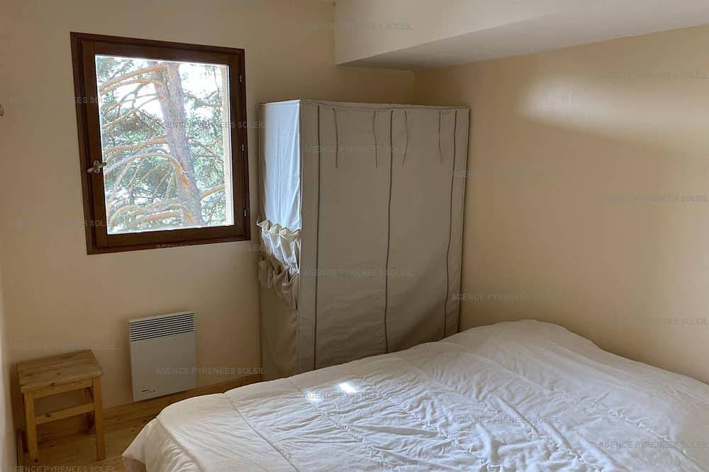Appartement entier, F4 bas de chalet avec terrasse et parking - Les Angles in Les Angles, Parc naturel régional des Pyrénées catalanes