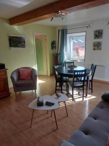 Gîte pour 4 personnes, avec vue et terrasse, animaux acceptés à Ranspach
