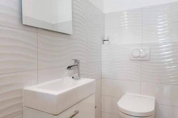 Ganze Wohnung, 2-Zimmer-Ferienwohnung am Strand Zablace, Sibenik in Sibenik, Šibenik-Knin