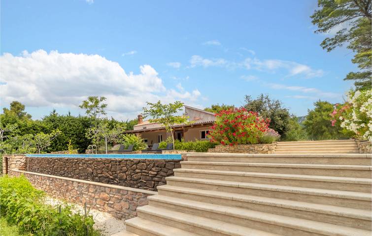 Ferienhaus für 2 Personen, mit Terrasse und Pool, mit Haustier auf Rab - 2