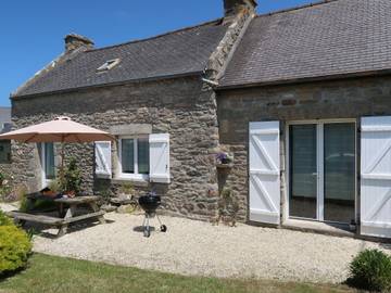 Gîte pour 6 personnes, avec jardin et terrasse, animaux acceptés à Ploudalmézeau