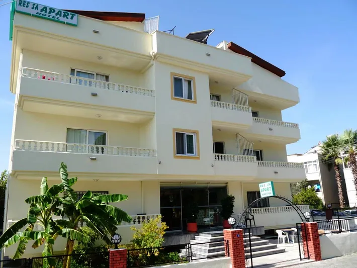 Apartamento de vacaciones para 4 personas, con piscina además de jardín y terraza - 1