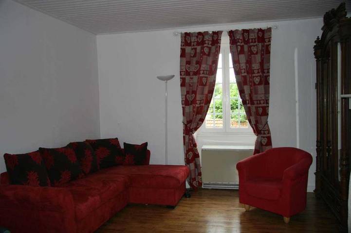 Location de vacances pour 9 personnes, avec balcon et jardin dans Le Rouget-Pers - 4