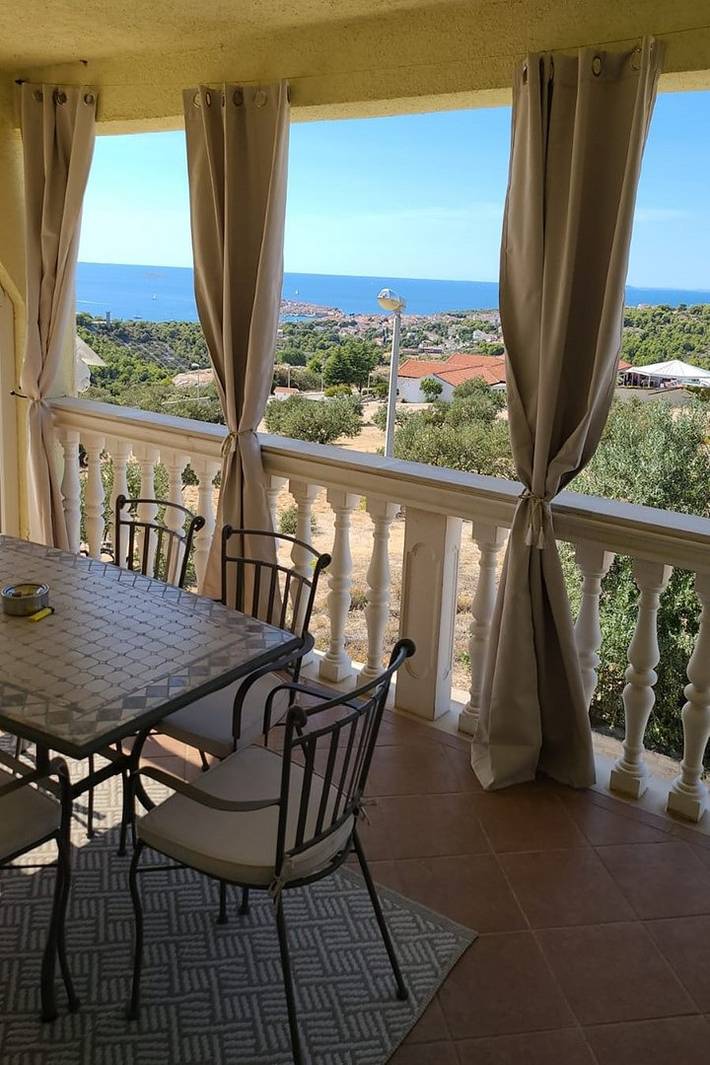 Ferienwohnung für 4 Personen, mit Balkon/Terrasse in Primosten