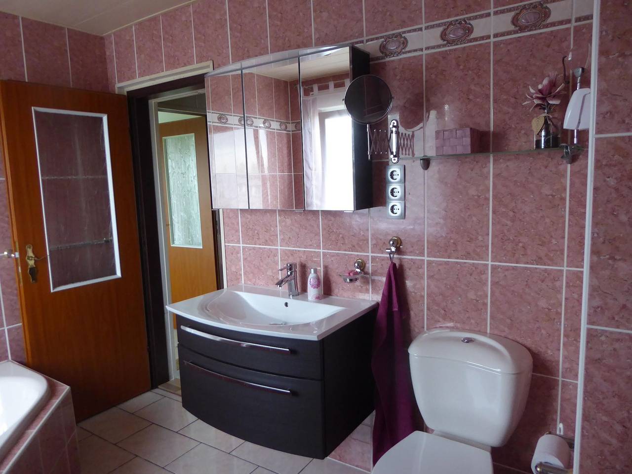 Ganze Ferienwohnung, Ferienwohnung Hagebuttenweg - Ferienwohnung Hagebuttenweg in Thale, Harzvorland