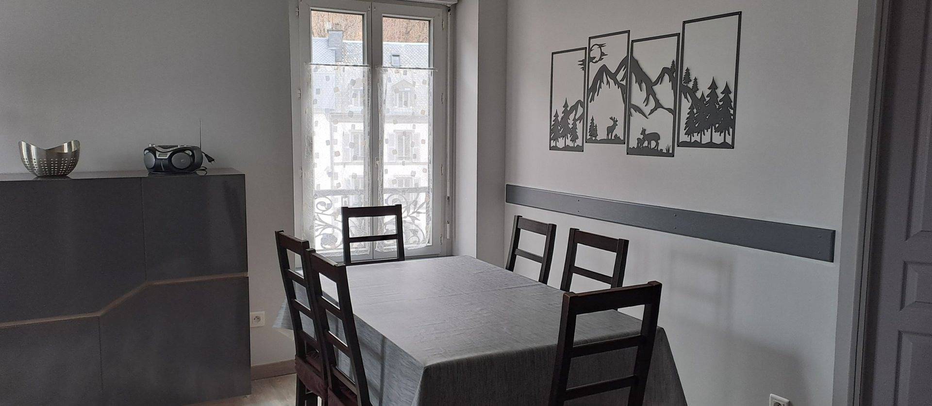 Appartement entier, T3 lumineux situé en centre-ville, classé 3 étoiles in Mont-Dore, Parc naturel régional des Volcans d'Auvergne