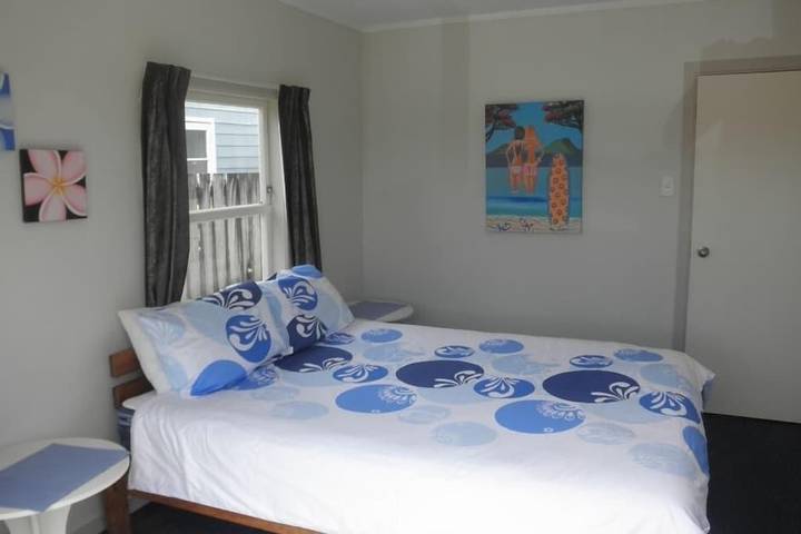 Holiday home for 7 people, with terrace in Whangamata