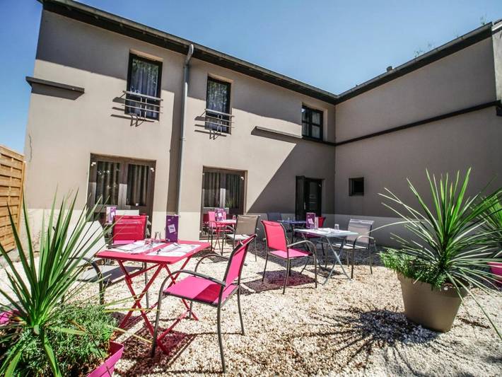 Hôtel pour 4 personnes, avec jardin et terrasse, animaux acceptés à Villemandeur - 2