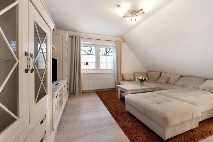 Apartamento inteiro, Apartamento 'Aurich' com varanda e Wi-Fi in Aurich, Aurich (distrito)