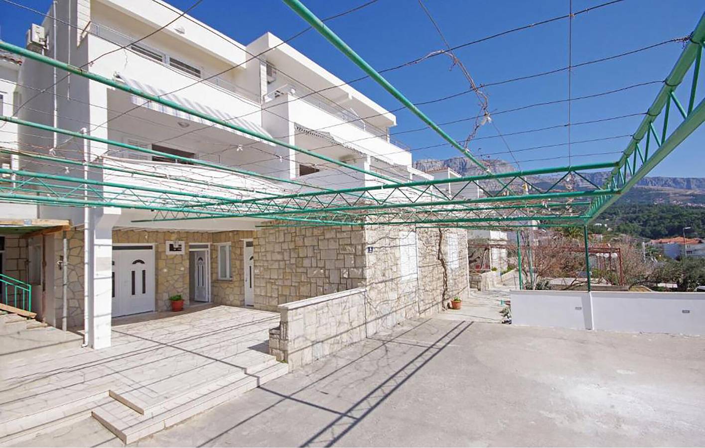 Ganze Ferienwohnung, Gemütliche Ferienwohnung in der Nähe des FKK-Strandes Nugal mit Terrasse und WLAN in Tucepi, Makarska Riviera