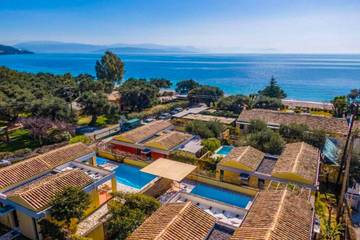 Villa pour 4 Personnes dans Mparmpati, Corfou, Photo 1
