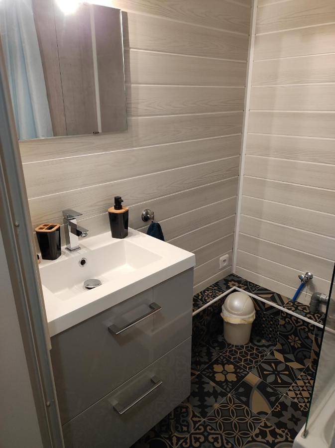 Appartement entier, One-Bedroom Apartment in Royat, Parc naturel régional des Volcans d'Auvergne