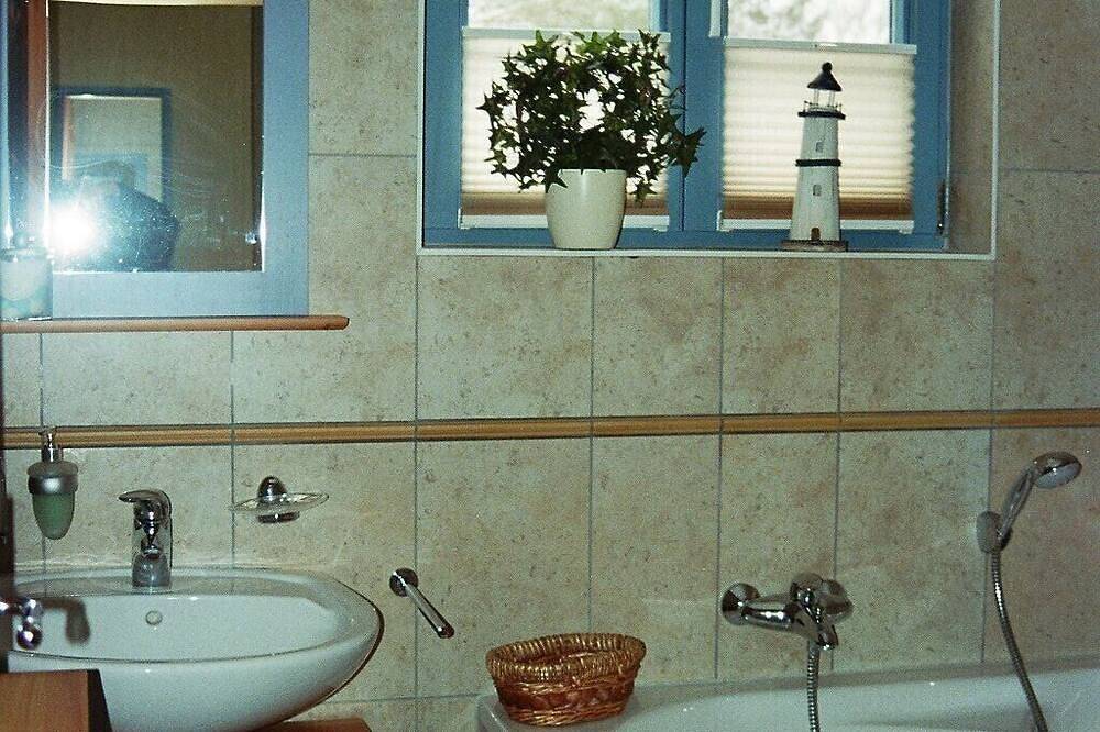 Ferienhaus Achterland 500m zum Strand - Familienauszeit mit Sauna Kamin Netflix in Kamminke, Usedom