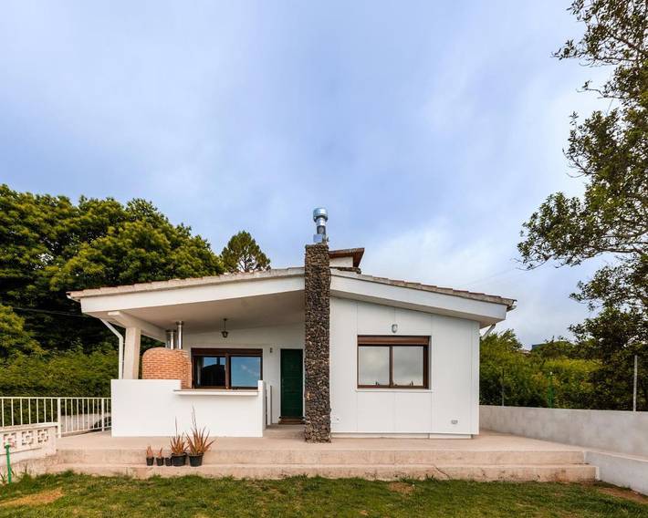 Casa rural para 6 personas, con terraza además de vistas y jardín en El Rosario
