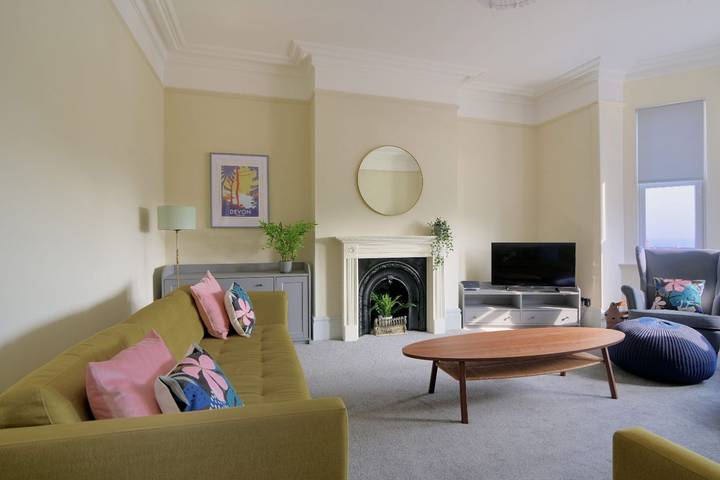 7 Seafield Road in Seaton, Devon
