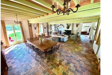 Location de vacances pour 10 personnes, avec jardin à Villemurlin