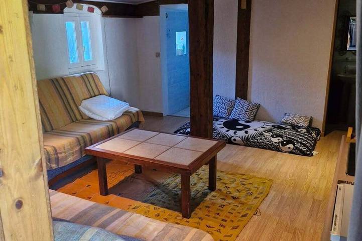 Location de vacances pour 6 personnes, avec terrasse et jardin dans Plage de la Madrague (Giens) - 3