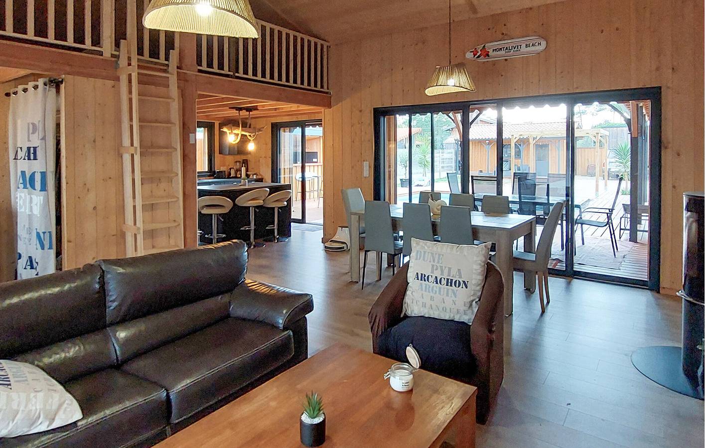 Acogedor apartamento con piscina, wifi y aparcamiento cerca de la playa y restaurantes. in Vendays-Montalivet, Parque natural regional del Médoc