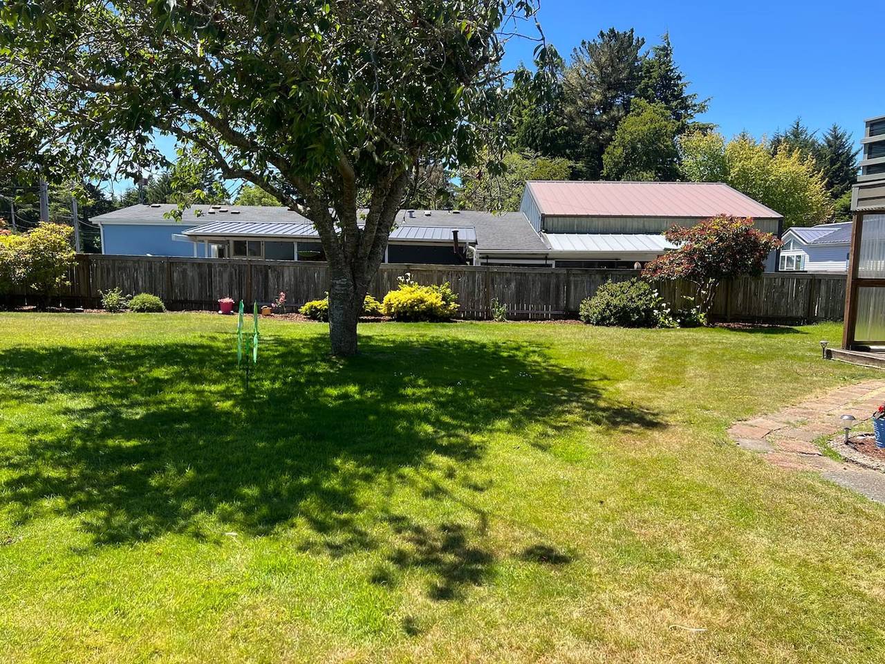The Libby Inn! in Coos Bay in Barview, Coos County