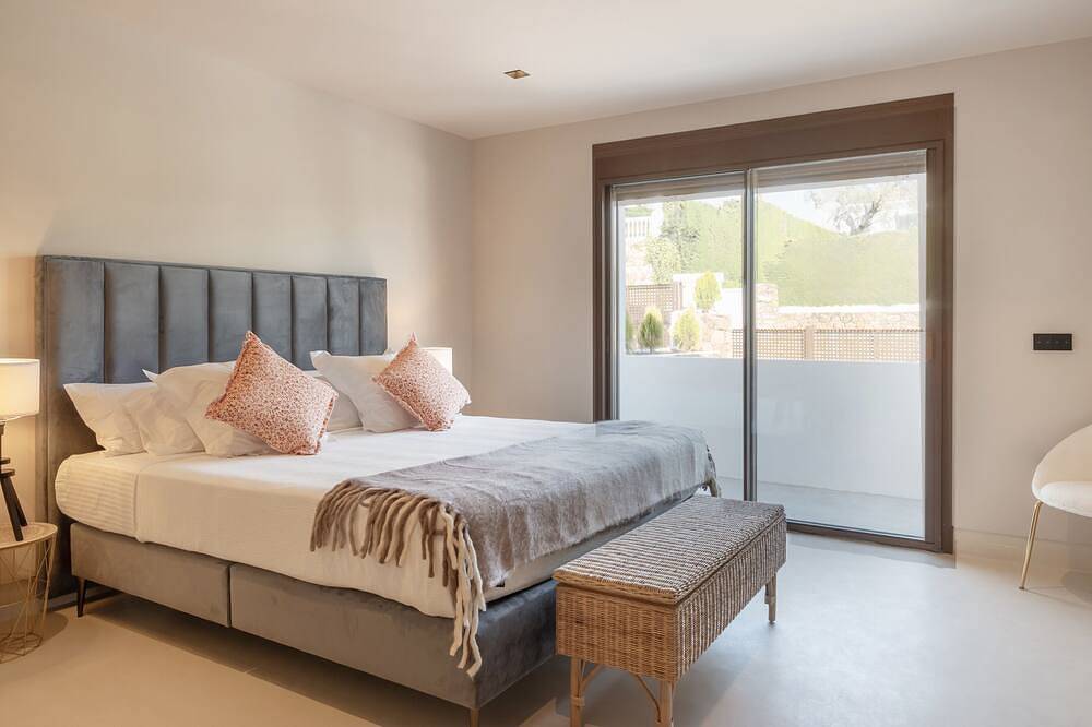 All About Santa Ana Villa in Marbella Centre, Marbella