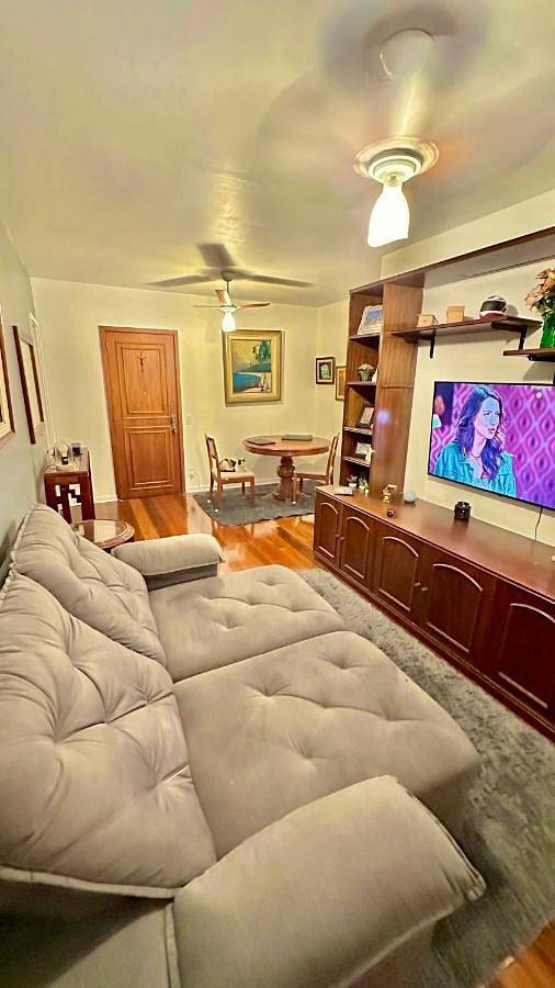 Casas e apartamentos de temporada para 5 pessoas, com balcão e piscina infantil e ainda piscina and sauna, com animais de estimação em Catete
